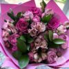 Букет из пионовидных кустовых роз и альстромерий